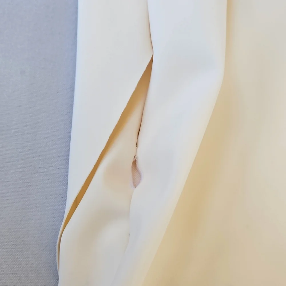 NWT! Chiara Boni One-Shoulder Front-Slit Wrap Gown Size 8 - Picture 16 of 16